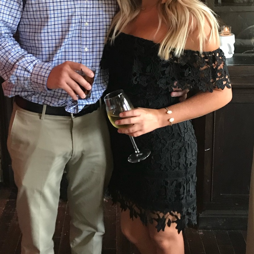 Off shoulder Astr the label black mini dress